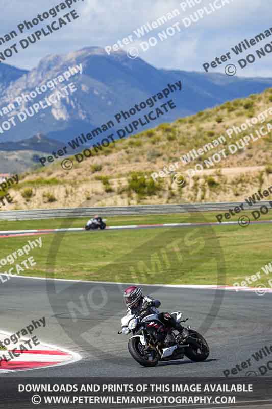 Circuito de Navarra;Spain;event digital images;motorbikes;no limits;peter wileman photography;trackday;trackday digital images